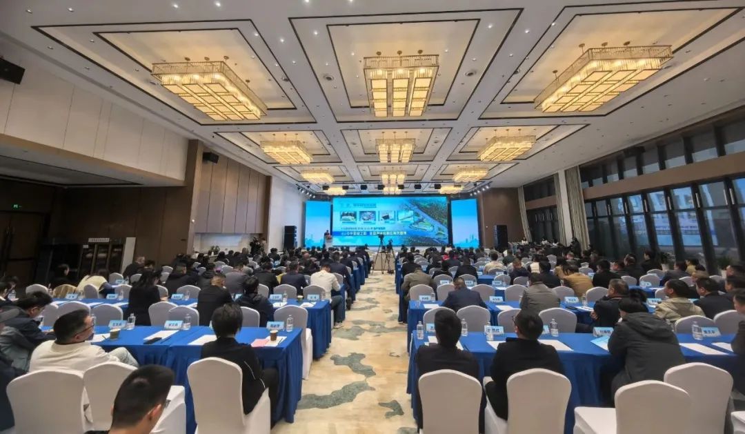 上海致盛集团董事长张润斌受邀出席大冶市长三角地区产业投资推介会并发言